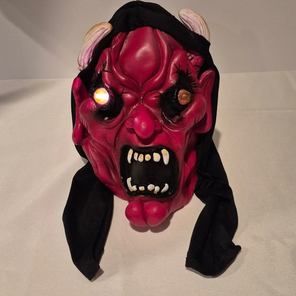 Vtg 90s Halloween Devil Demon‎ Mask Light Up Eyes Works Latex Hood Battery Op